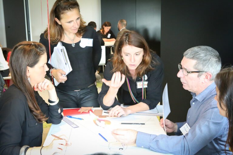Atelier de créativité - groupe avec Corinne
